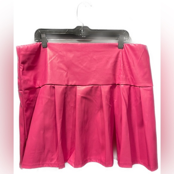 COPY - Popular 21 Faux Leather Pink Mini Skirt - Picture 4 of 6